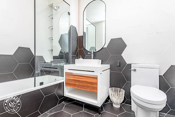 Rented by The KCI Group | media 27