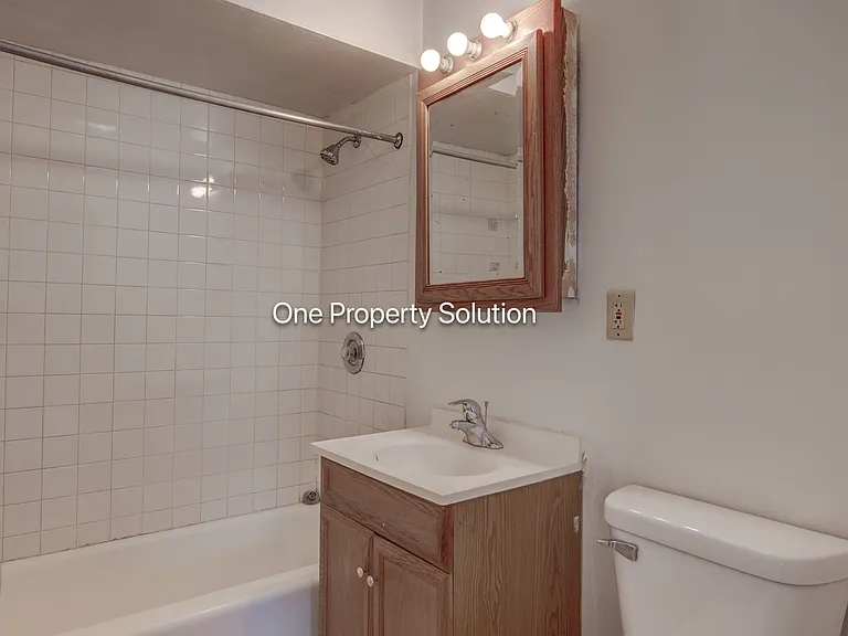 1227 Logan St — Photo 12