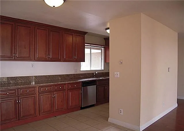 10131 Beverly Ln — Photo 2