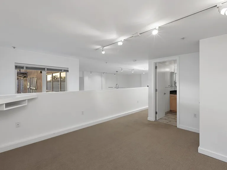 460 Natoma St #9 — Photo 13