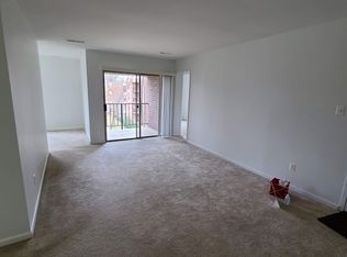 8306 Tobin Rd APT 34, Annandale, VA 22003