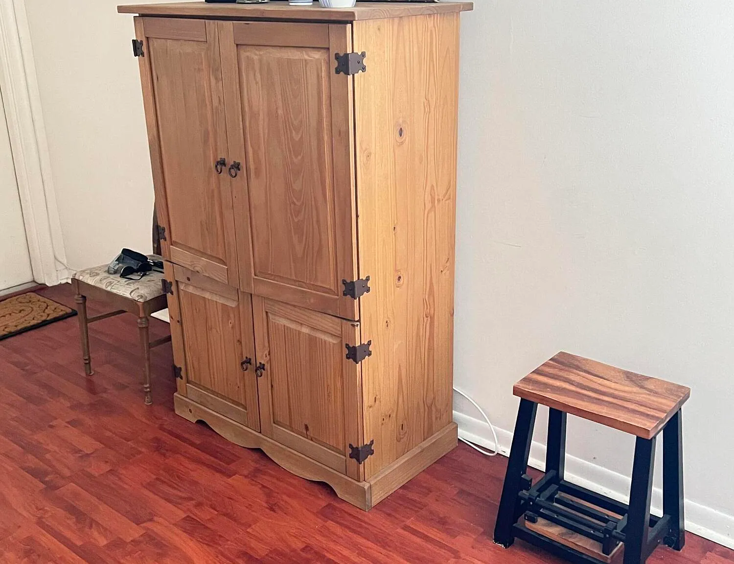 1 bed, 1.5 bath, 702 sqft, $1,199 — Photo 4
