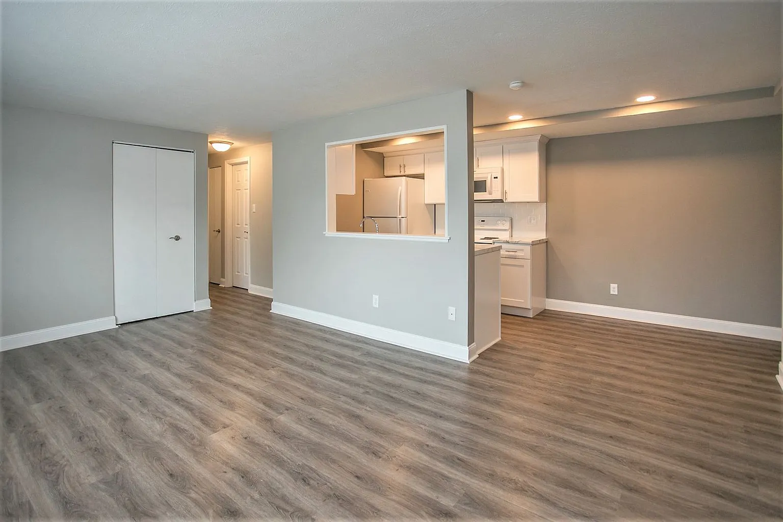 21930-74 Sheldon Blvd #74-203 photo 1