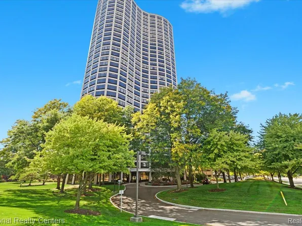 5000 Town Ctr Suite 408, Southfield, MI 48075