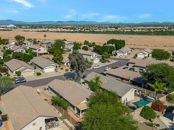 4th image of 3427 E Wahalla Ln