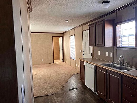 4th image of 3620 NW Orange Ct