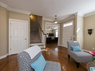 2427 Huntington Glen Dr, Birmingham, AL 35226