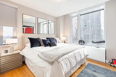 Rented by Bond New York