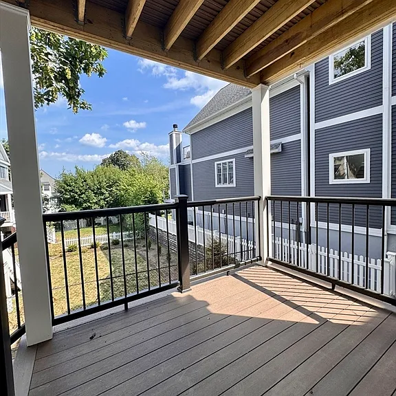 139 Sycamore St #1 — Photo 9