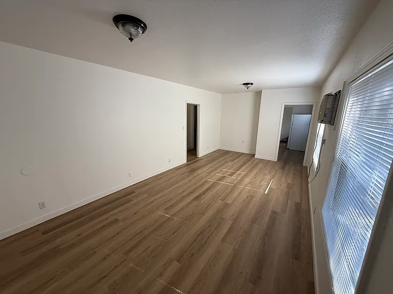 3441 1st Ave — Photo 2