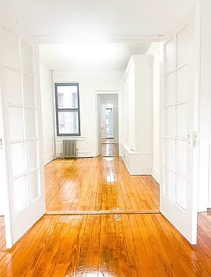 Rented by RealTegrity NY LLC | media 11