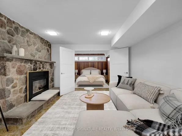 49 Sylvadene Pkwy, Vaughan, ON L4L 2M5