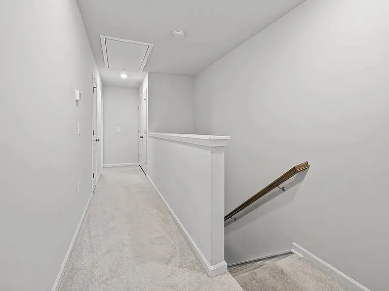 2427 Kasota Ln — Photo 15