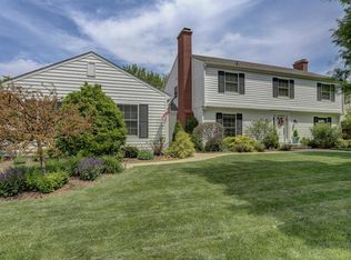 1 Litchfield Ln, Champaign, IL