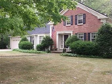 7287 Christopher Dr photo 1