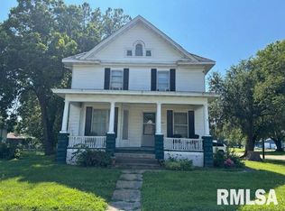 220 S Main St, Palmyra, IL 62674