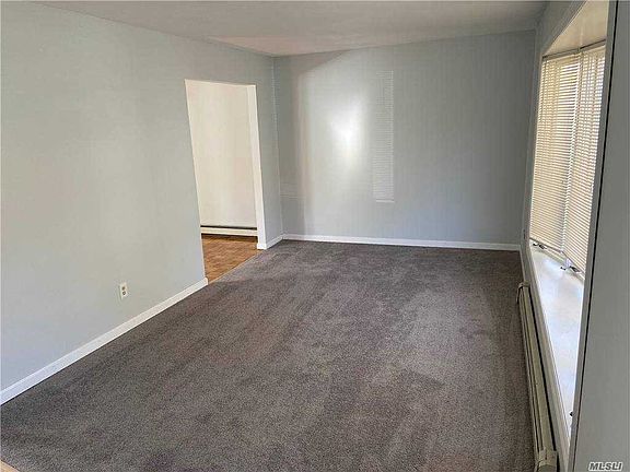2nd image of 24 Long St