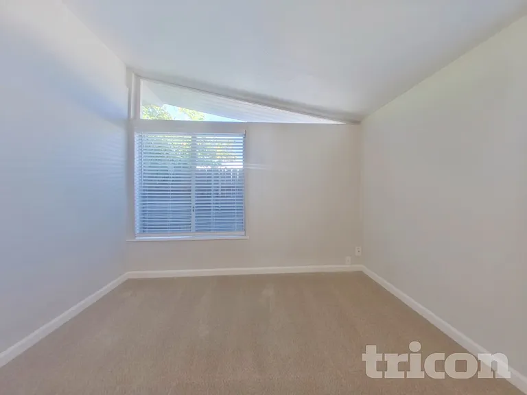 316 Brookwood Rd — Photo 14