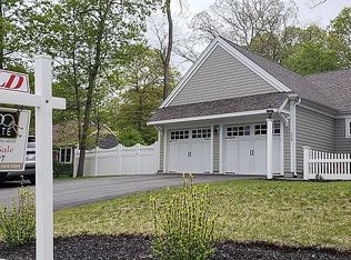 238 Old Barnstable Rd, Mashpee, MA 02649