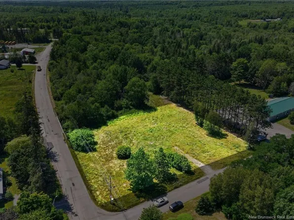 1 Mill Rd, Petitcodiac, NB E4Z 4M8