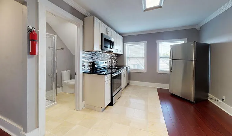 315 S Beech St #11 — Photo 5