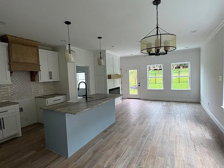 110 Cove — Photo 15