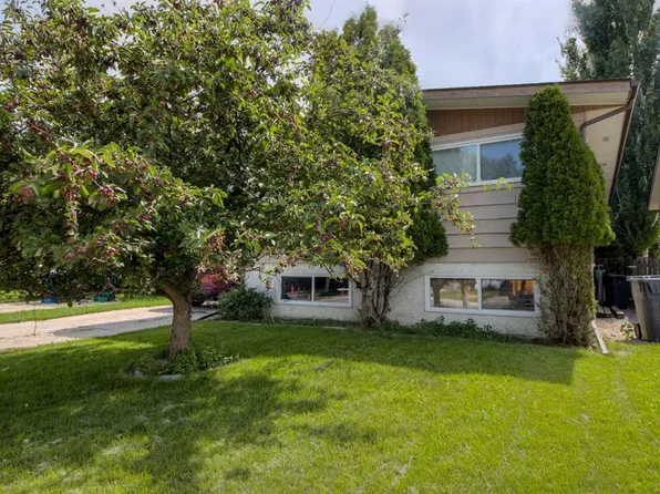 7 N Cayuga Pl W, Lethbridge, AB T1K 5J1