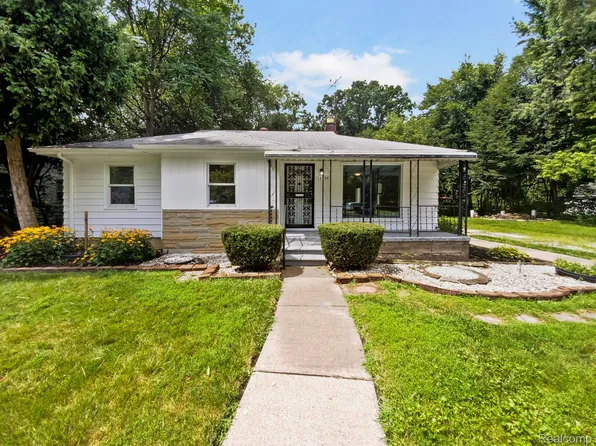 17755 Salem St, Detroit, MI 48219