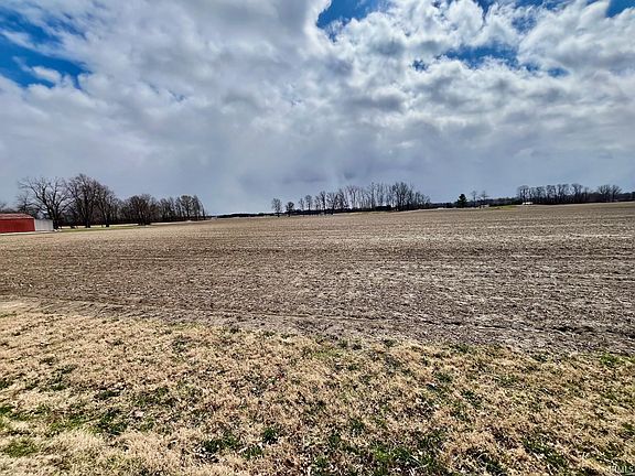 3rd image of E Hundred North Rd