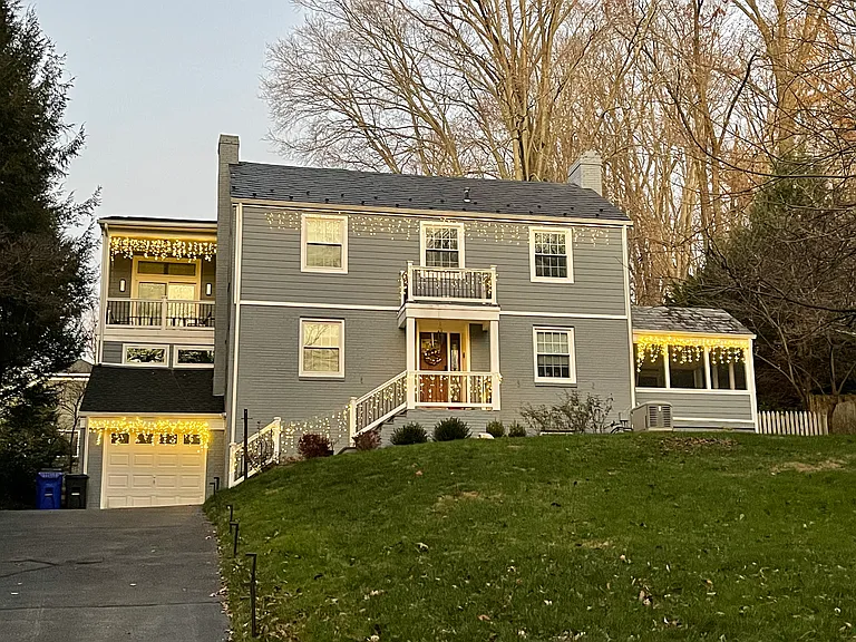 6515 Broxburn Dr — Photo 1