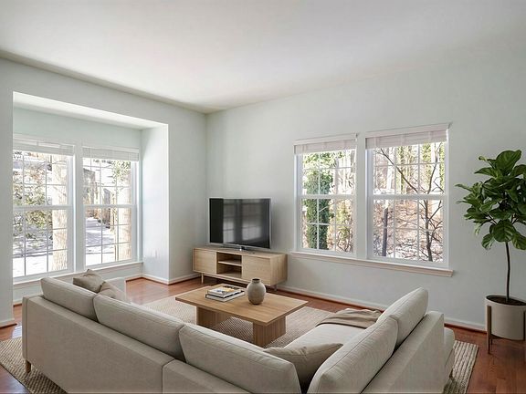 4th image of 856 Rock Creek Rd