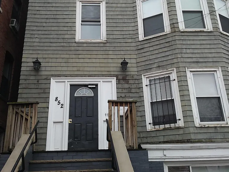 852 Huntington Ave #2A — Photo 17