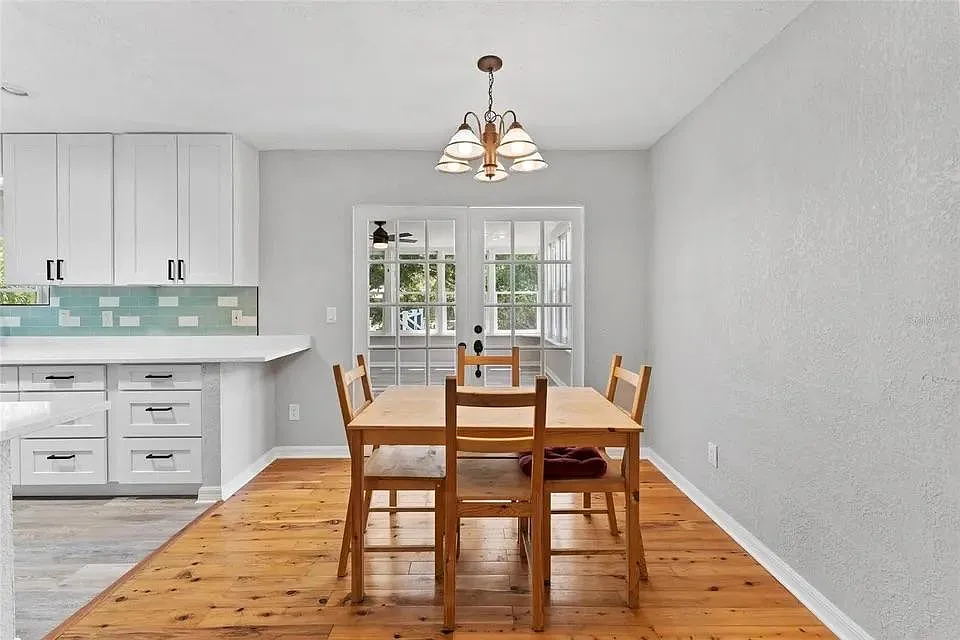 4 bed, 2.0 bath, 1300 sqft, $910 — Photo 4