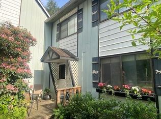 42 Robert Rd, Kiamesha Lake, NY 12751