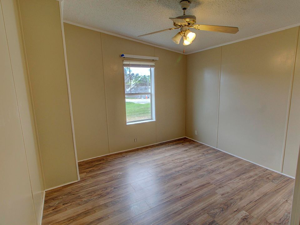 1st image of 3722 SE 32nd Lane