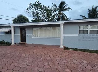 870 NW 173rd Ter, Miami Gardens, FL 33169