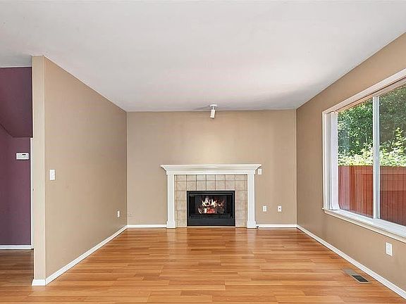 5th image of 1034 NW Poppy Ct
