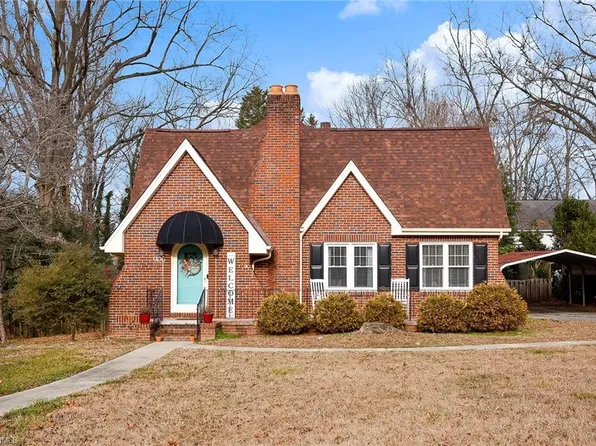 906 Courtland Ave, Reidsville, NC 27320