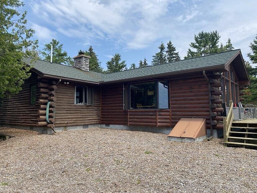 1st image of 8014 N Pointe Shores Dr