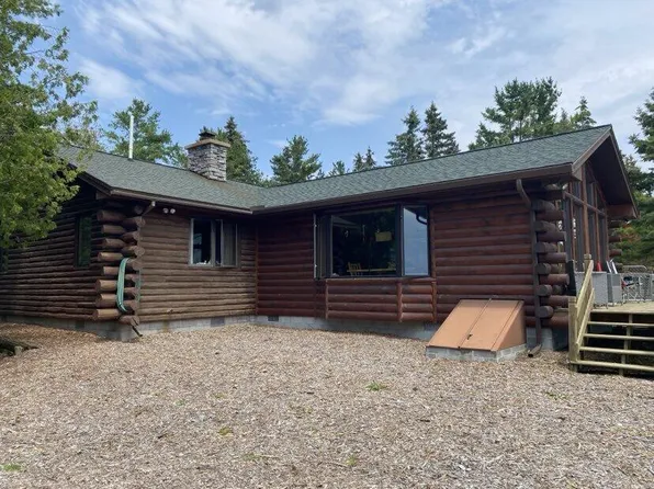 8014 N Pointe Shores Dr, Alpena, MI 49707