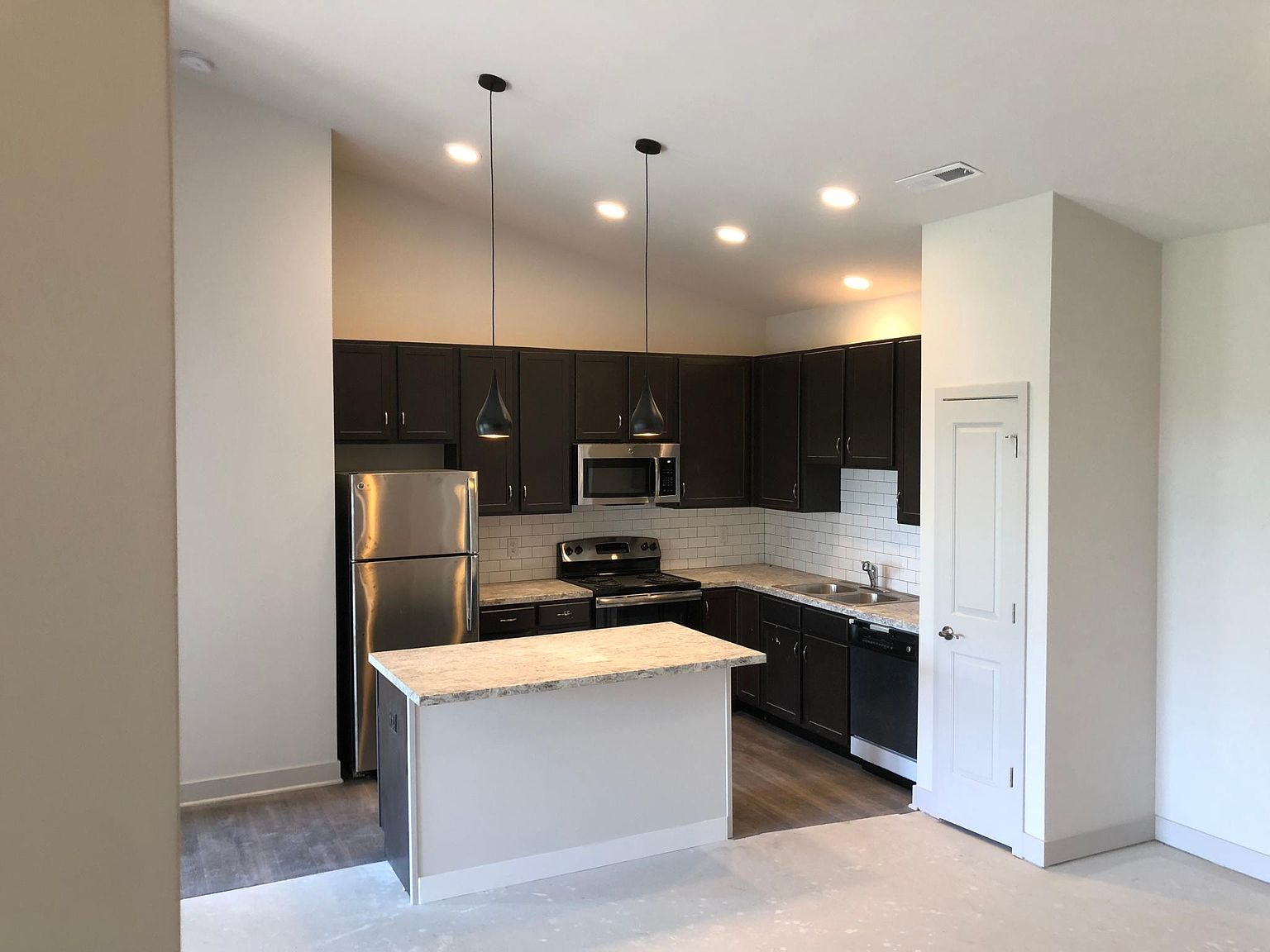 1403 Loveland Madeira Rd, Loveland, OH 45140 Zillow