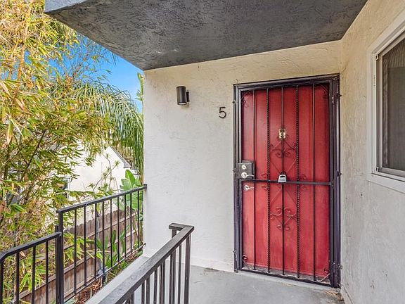 3rd image of 4136 Louisiana St #5
