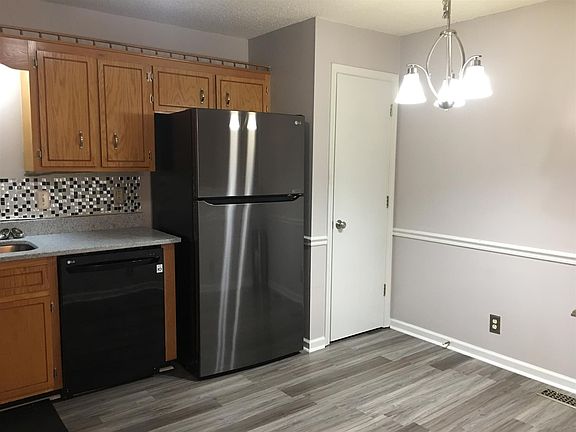 3rd image of 398 Jack Miller Blvd APT C