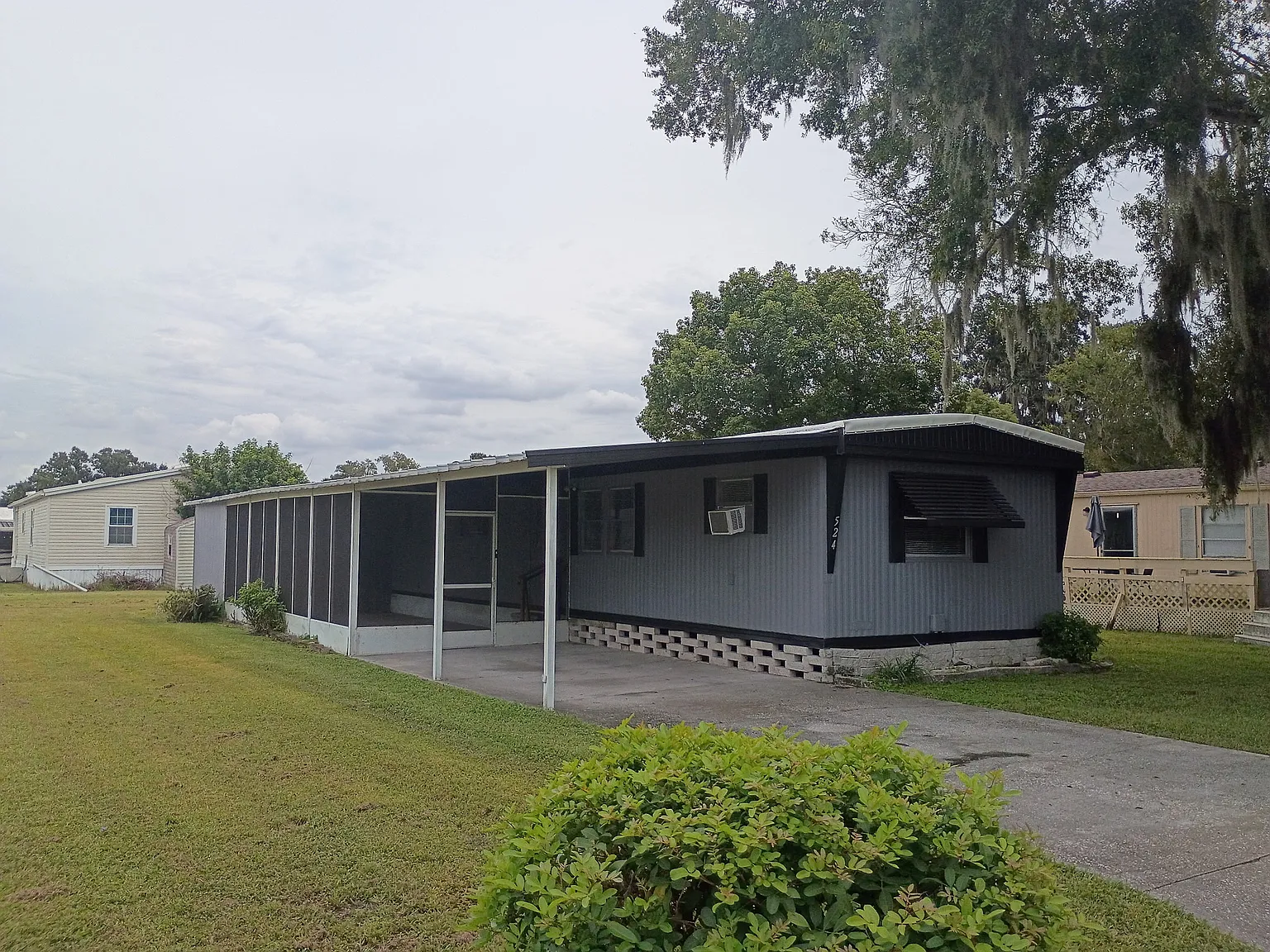 524 Lazy Lake Drive West - 1 — Photo 2