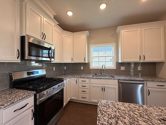 5th image of 1126 Southhall Lane #79