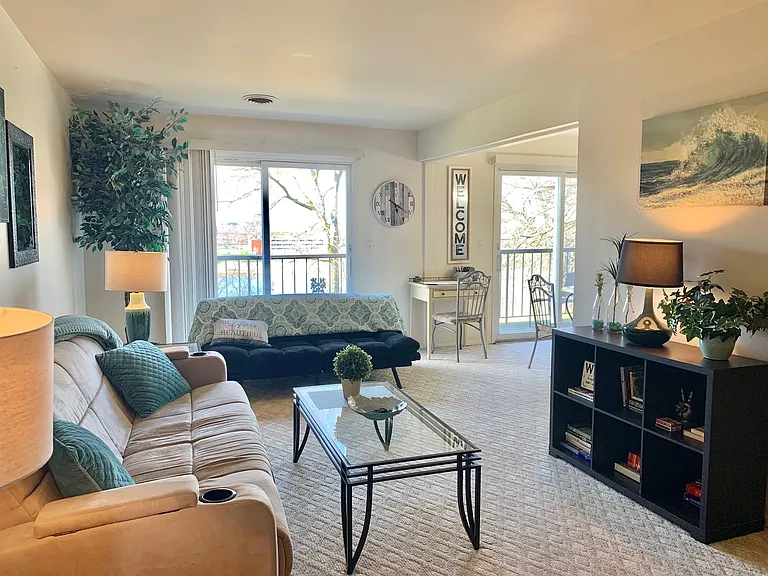 100 E Prospect Ave #8 — Photo 1