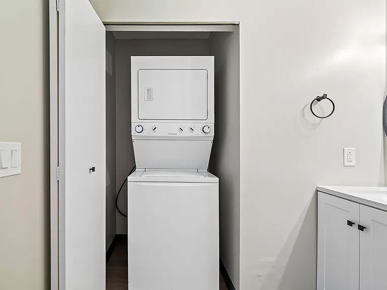 Cherry Tree Village Apartments — Photo 117