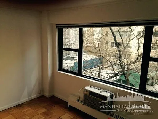 Rented by Manhattan Realty Group | media 1
