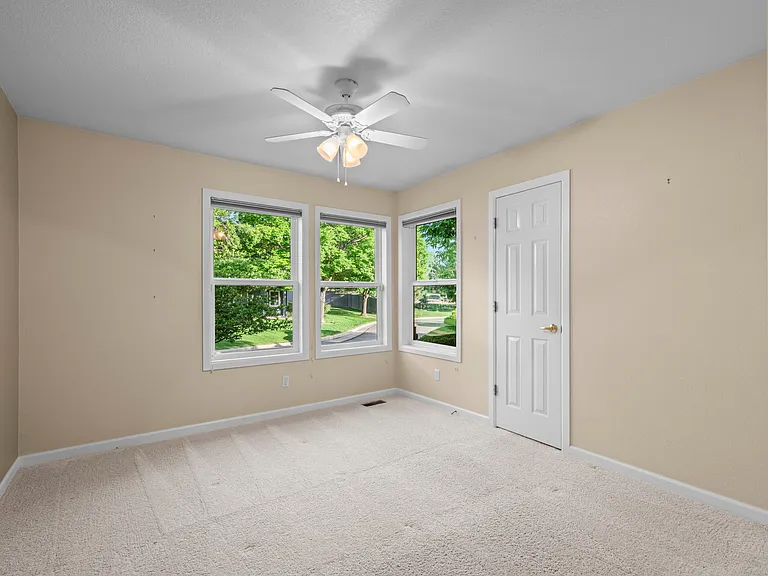 2ND BDRM-
MAIN FLOOR
