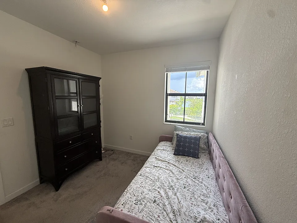 10187 SW 228th Ter